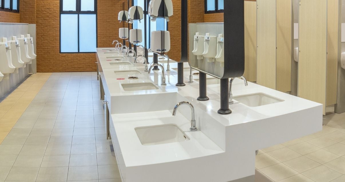 ¿Qué tenés que saber para diseñar un baño para personas con discapacidad?